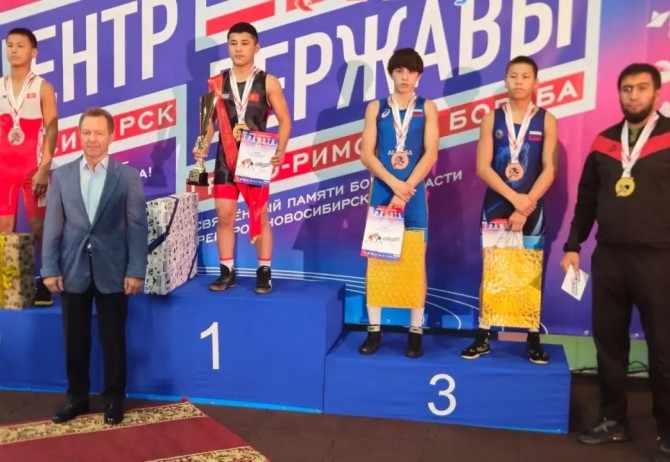 Пять медали завоевали красноярские борцы на турнире «Центр Державы» по греко-римской борьбе
