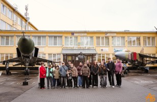 В преддверии турнира «Россия — Родина Героев» воспитанники центра «Надежда» посетили Военно-инженерный институт СФУ